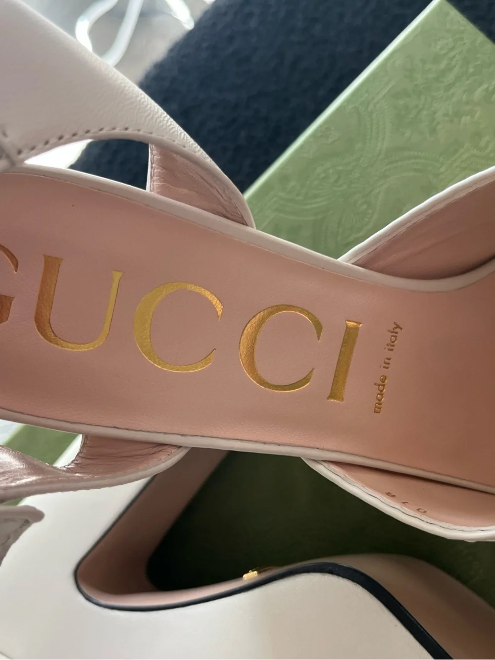 NEW Gucci White Mystic Leather Platform Sandals with Gold Horsebit Detail EU 41